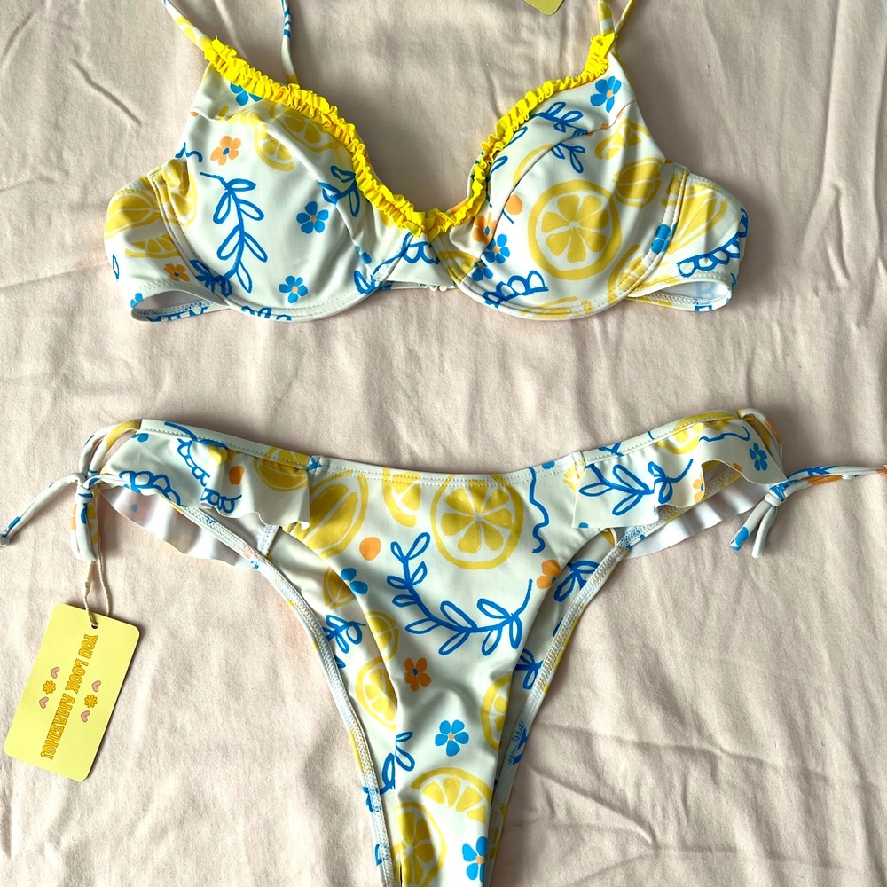1 large bikini set, lemon print, original shipping bag included, liner still on